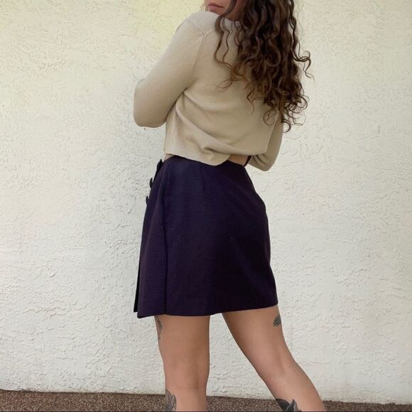 ✨ 90s Micro Plaid Mini Skirt ✨ - Picture 3 of 5